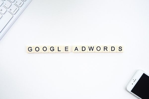 jon baztan anuncios y publicidad online googs ads meta ads linkbuilding